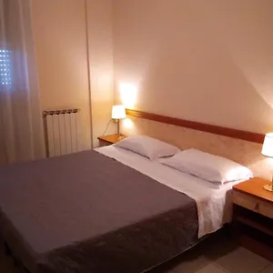 Rose&crown 3* Correggio